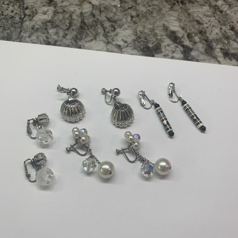 Lot Of 4 Silver Tone - Vintage Modern Clip On Screw On Costume Dangle Earrings